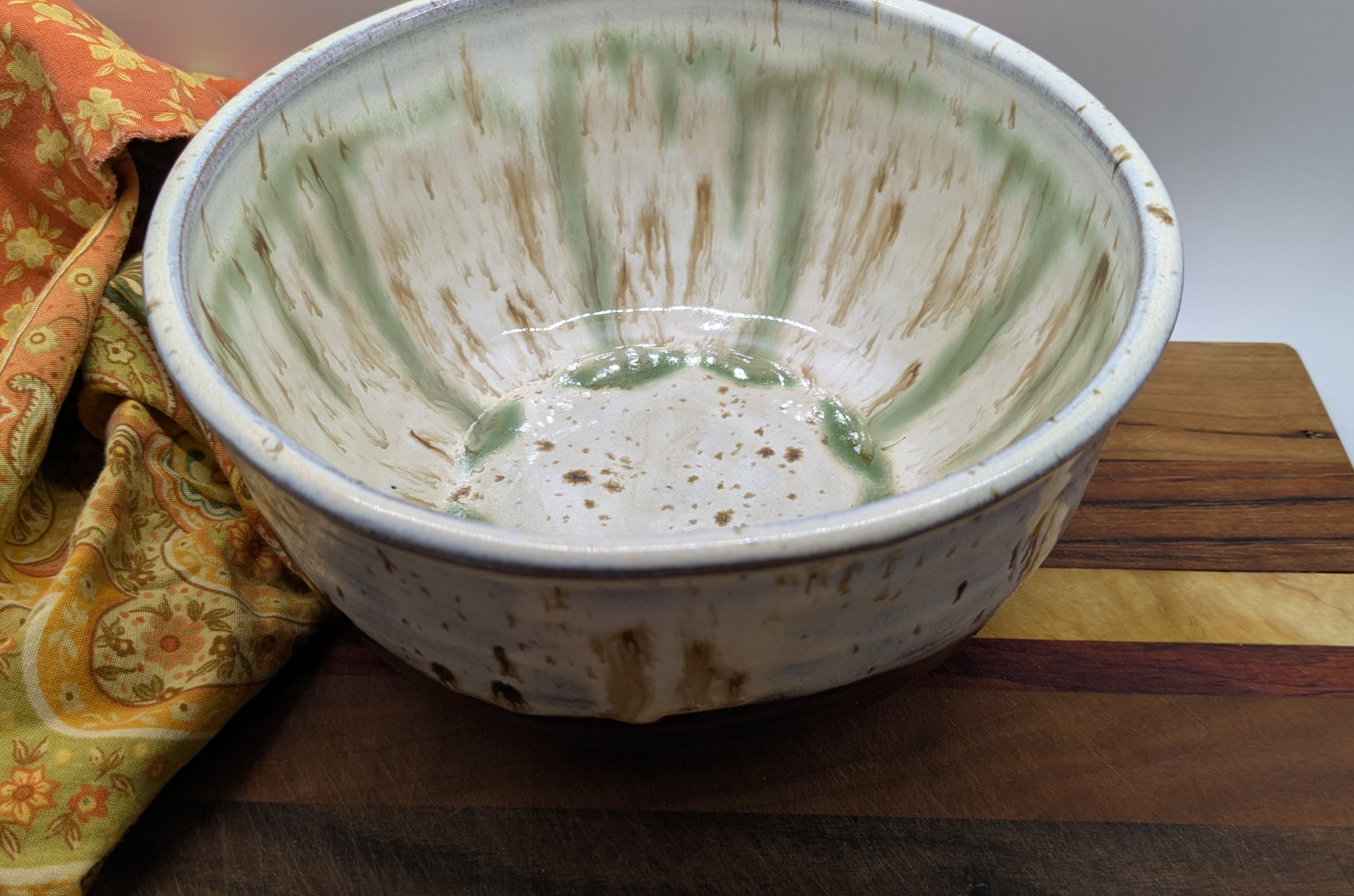 The "Big Salad" Bowl - Elaine Benes herself just might be satisfied with the salad that could be eaten from this bowl. (And if you don't know what that means, no worries - I'm probably just older than you.) Serves up double-duty as a small mixing bowl, too! Approx. 7" wide by 3 1/2" tall.
 - 30